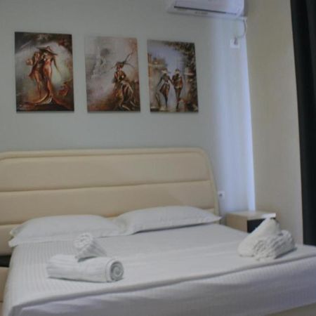 Apartments In Potam ฮีมาเรอ ภายนอก รูปภาพ